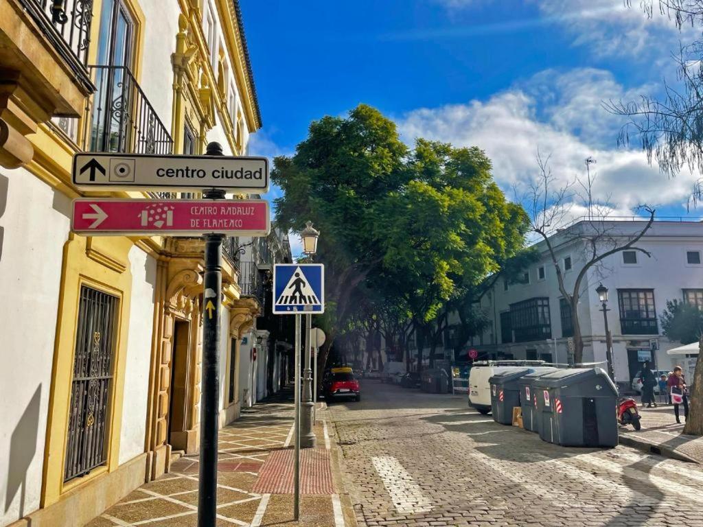 Apartamento Vitoria. Jerez de la Frontera Exterior foto